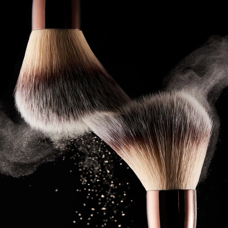 HOURGLASS VEIL™ POWDER BRUSH