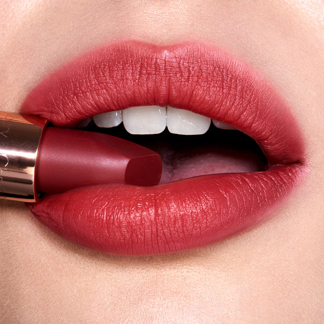 CHARLOTTE TILBURY MATTE REVOLUTION